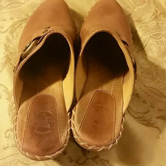 Frye Clogs - Picture 2 of 7